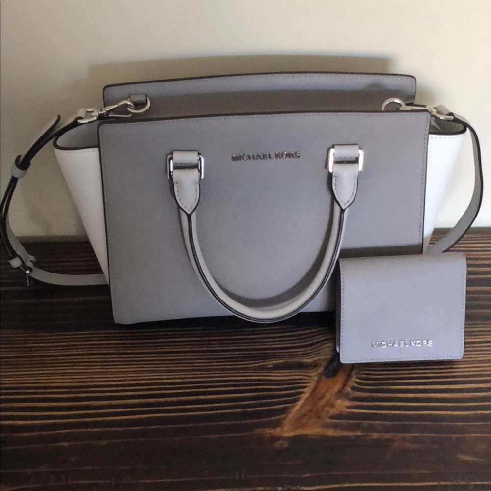 🌸NWT Michael Kors Medium Selma & Wallet🌸